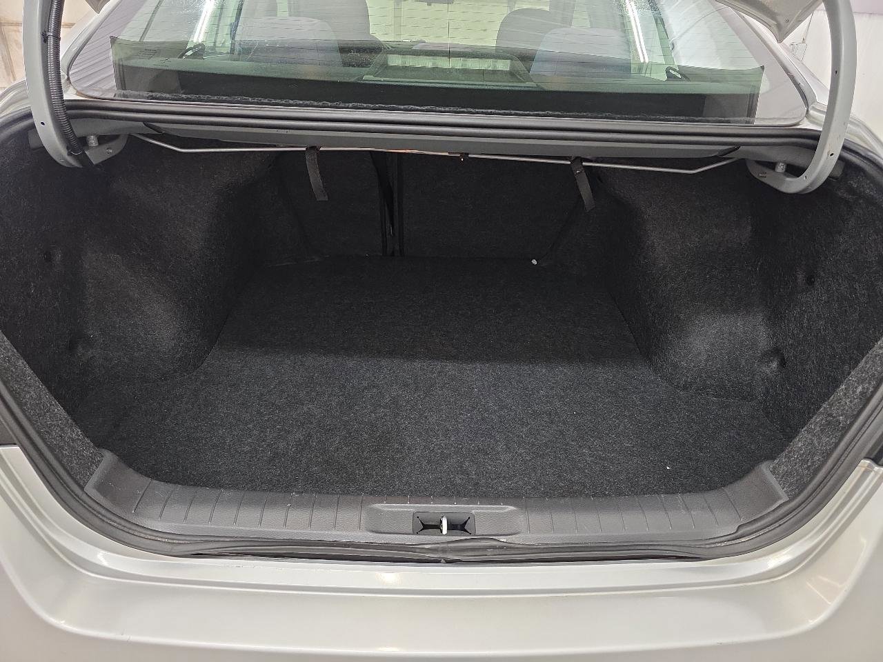 Used 2015 Nissan Altima 2.5 S w/ Power Driver Seat Package FWD image 31