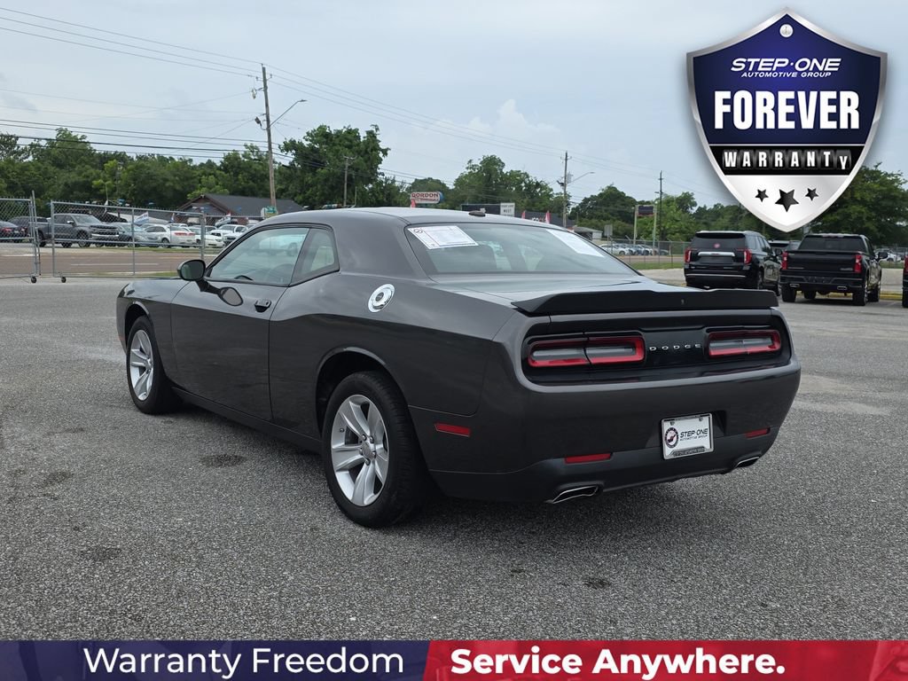 Used 2023 Dodge Challenger SXT RWD image 5