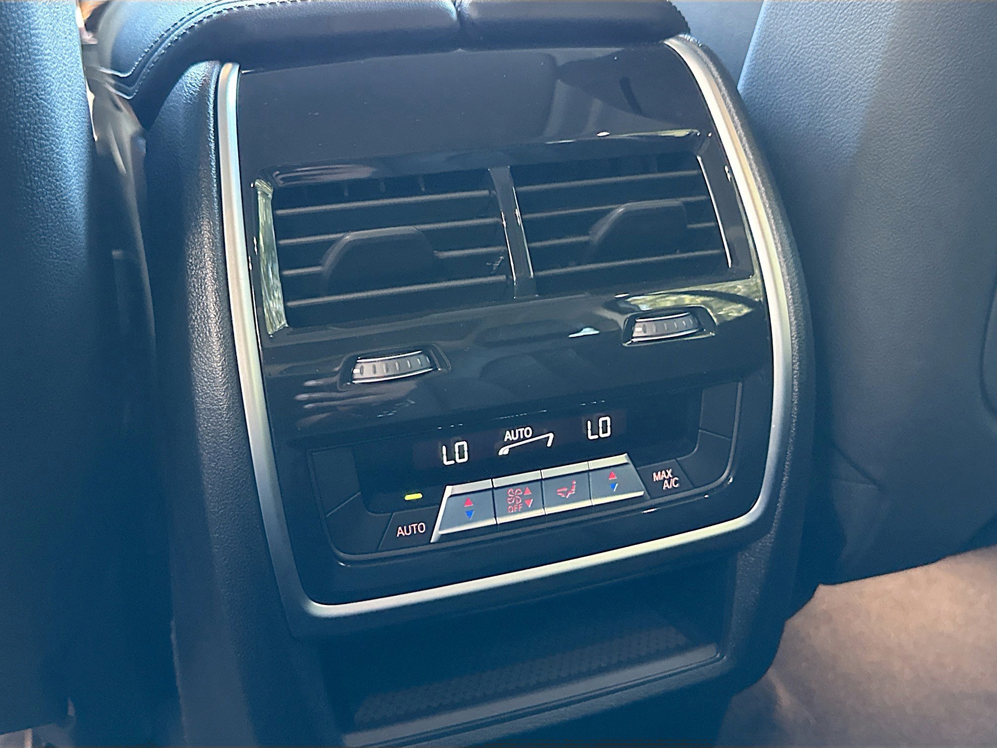 Certified 2023 BMW X7 xDrive40i image 26