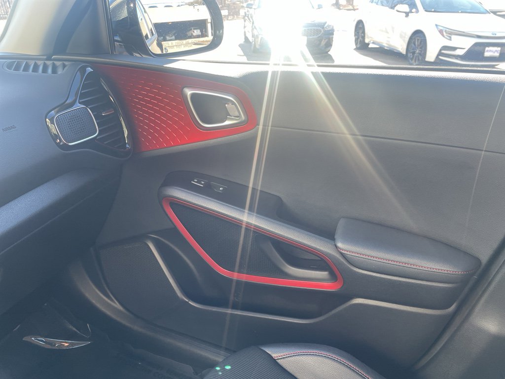 Used 2022 Kia Soul Turbo image 30
