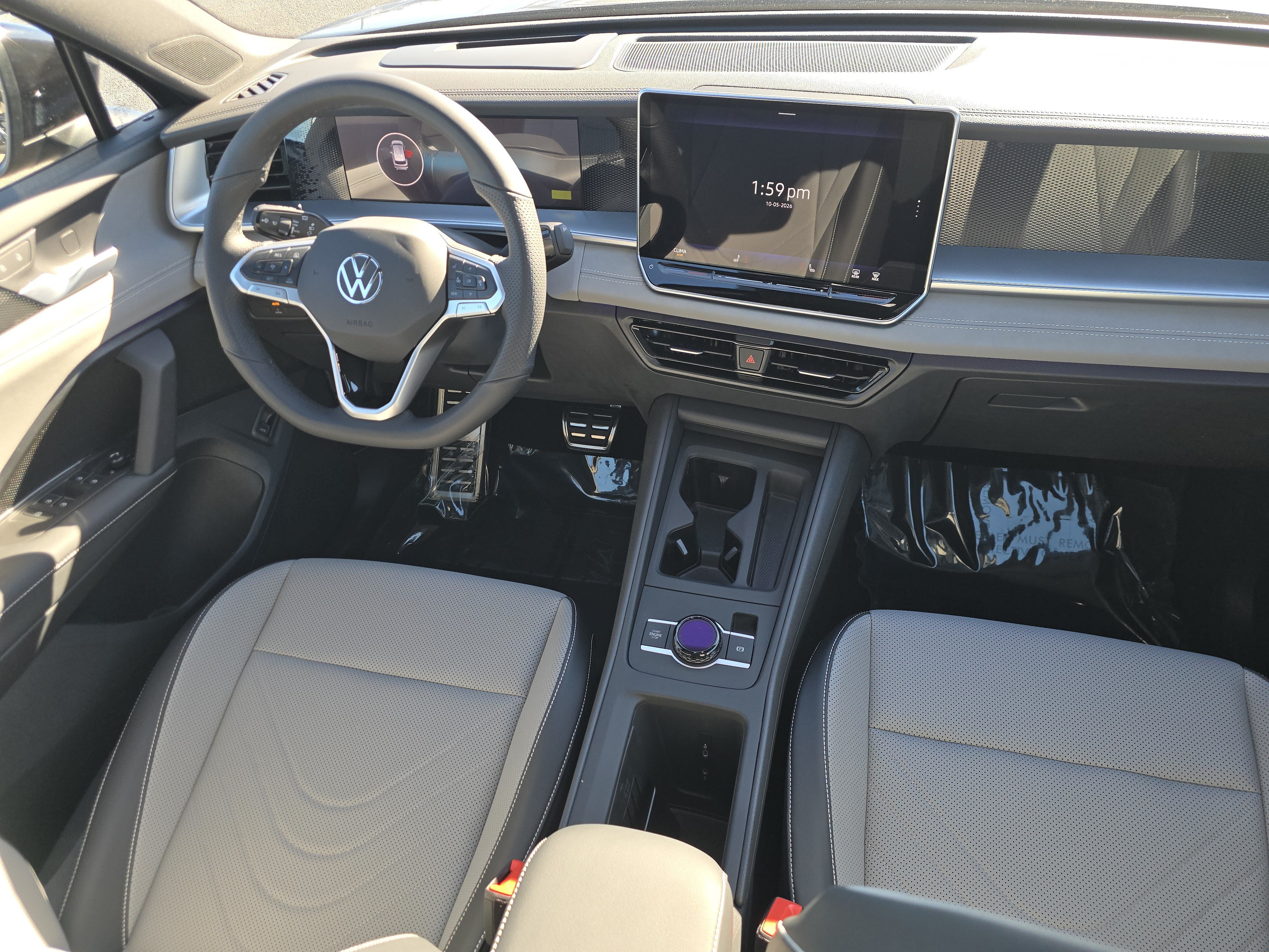 New 2026 Volkswagen Tiguan SE R-Line AWD/4WD image 19