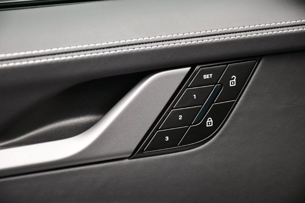 Certified 2026 Porsche 911 Carrera RWD image 37