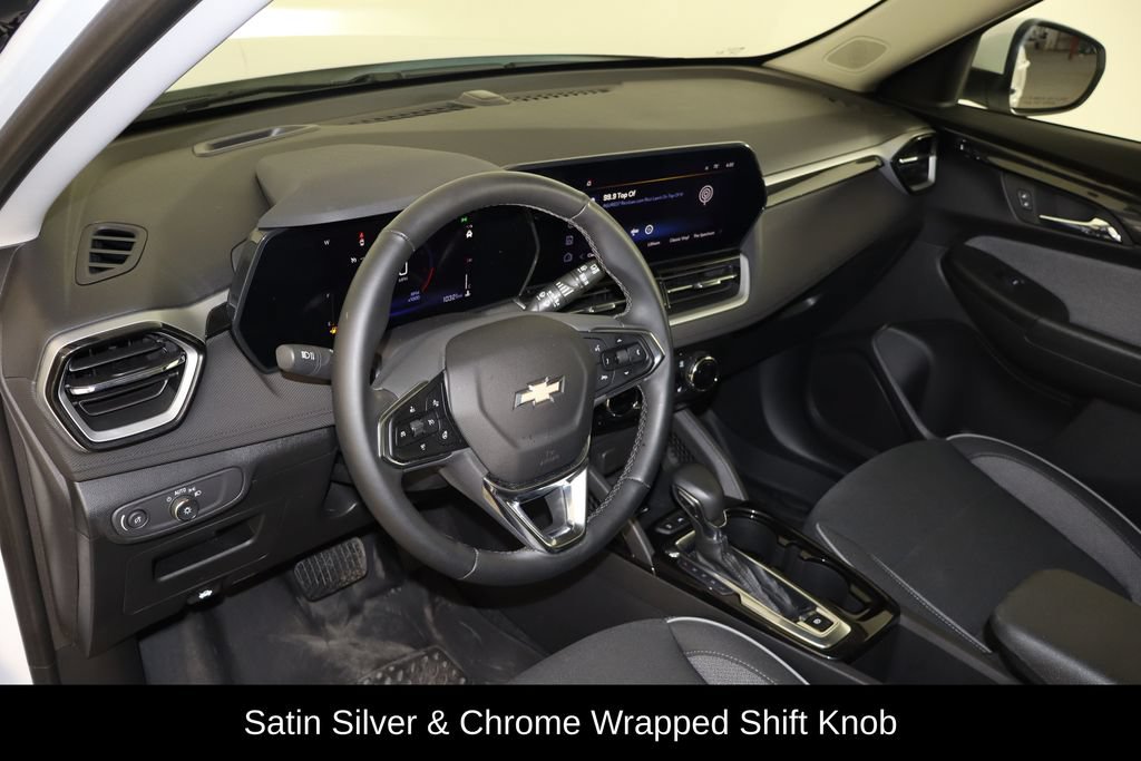 Used 2024 Chevrolet TrailBlazer LT w/ Convenience Package FWD image 27