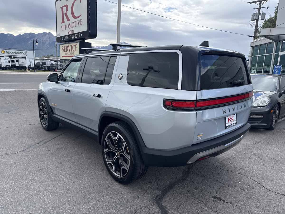 Used 2022 Rivian R1S Launch Edition Quad AWD/4WD image 7