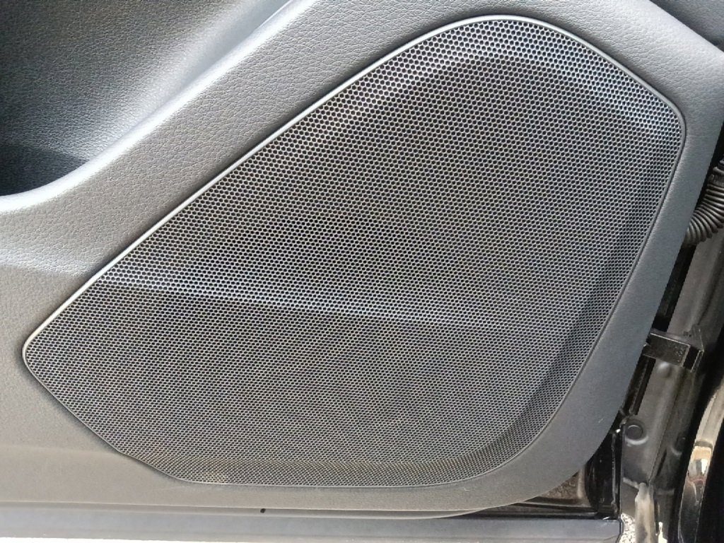 Used 2023 Audi Q8 Premium image 16