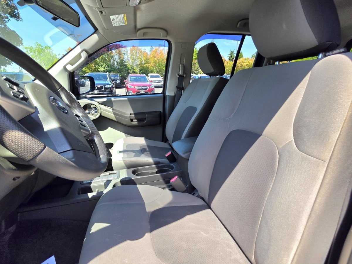 Used 2014 Nissan Xterra S AWD/4WD image 14