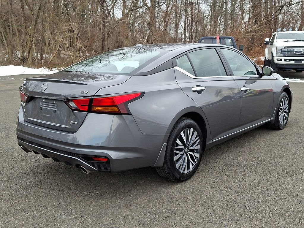 Certified 2024 Nissan Altima 2.5 SV w/ SV Premium Package image 6