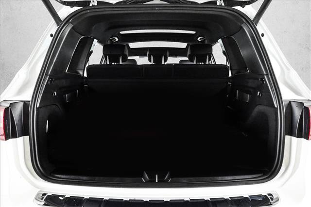 New 2026 Mercedes-Benz GLB 250 4MATIC image 6