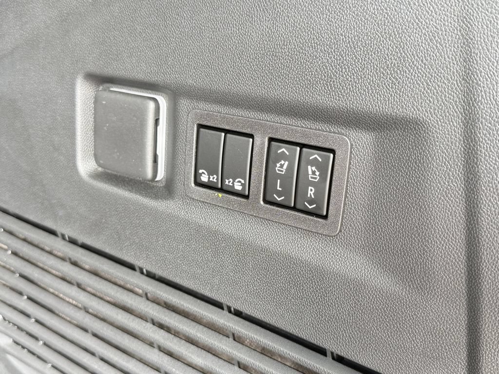 New 2026 GMC Yukon AT4 Ultimate AWD/4WD image 49
