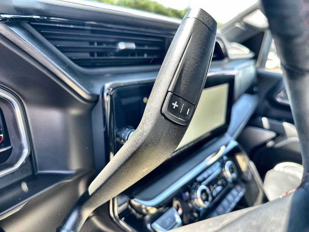 Used 2025 GMC Sierra 2500 AT4X image 26