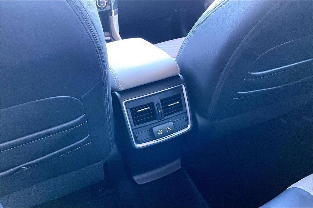 Used 2023 Subaru Forester Limited AWD/4WD image 14