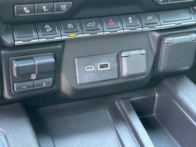 Used 2021 GMC Sierra 1500 AT4 w/ AT4 Preferred Package AWD/4WD image 24