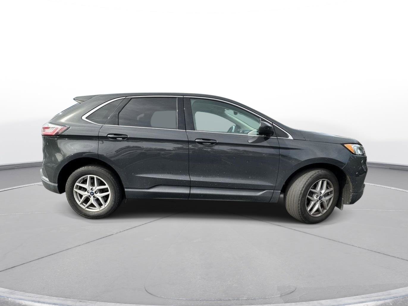 Used 2021 Ford Edge SEL w/ Cargo Accessory Package AWD/4WD image 5