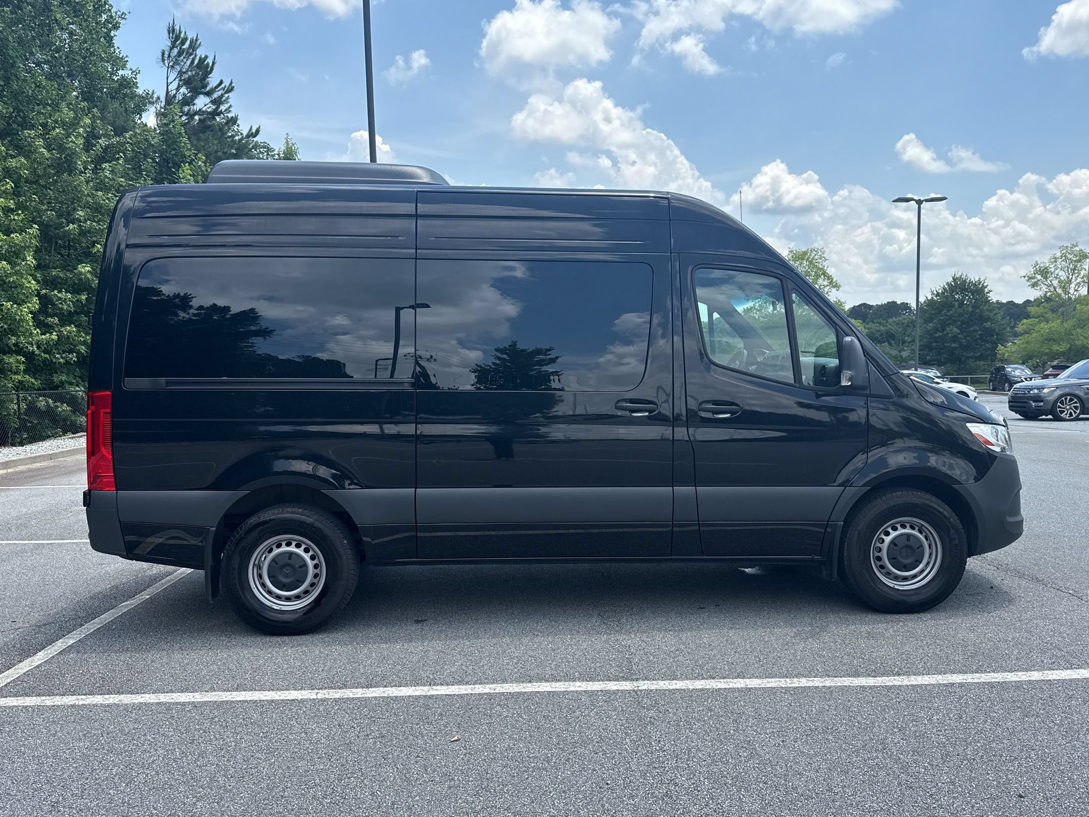 Used 2024 Mercedes-Benz Sprinter 2500 image 8