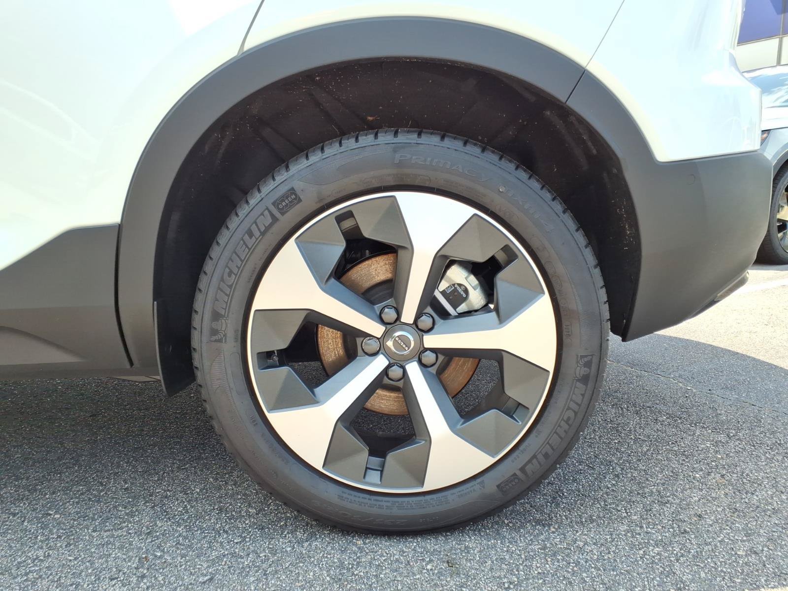 New 2026 Volvo XC40 B5 Plus w/ Protection Package Premier AWD/4WD image 3