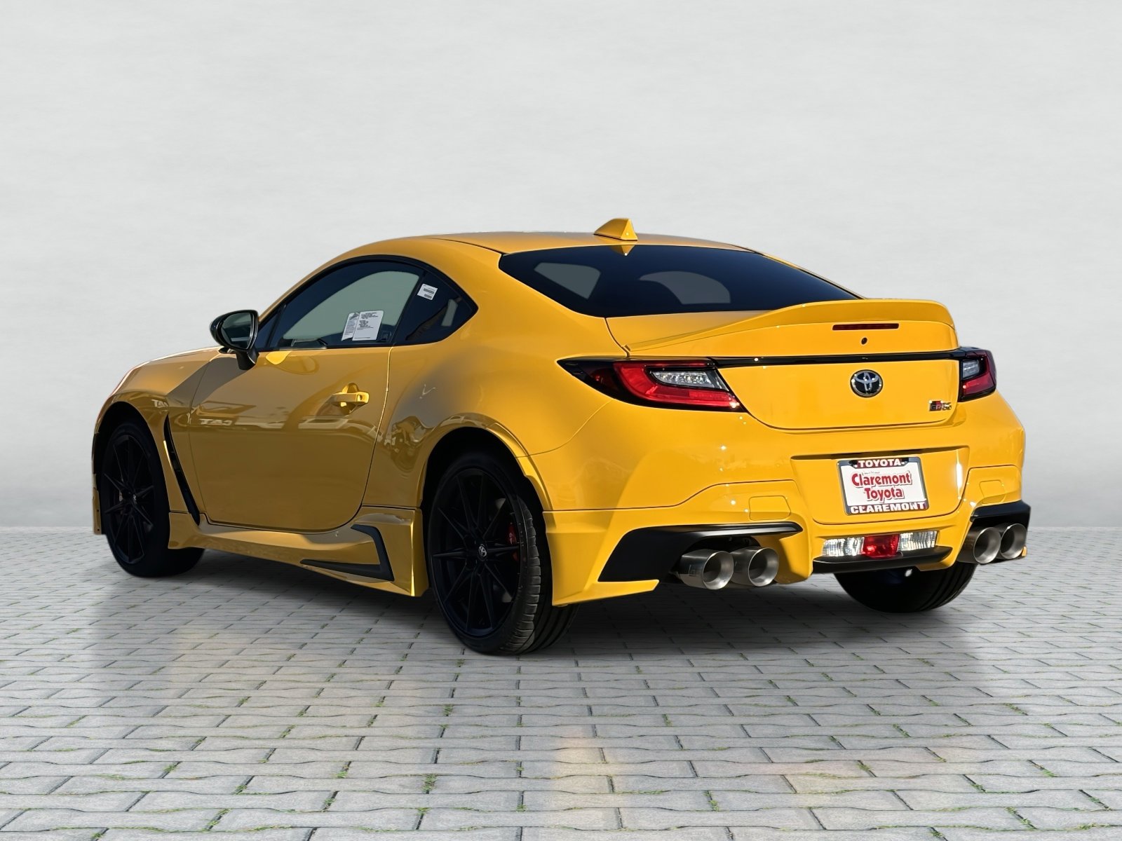 New 2026 Toyota GR86 YUZU Limited image 2