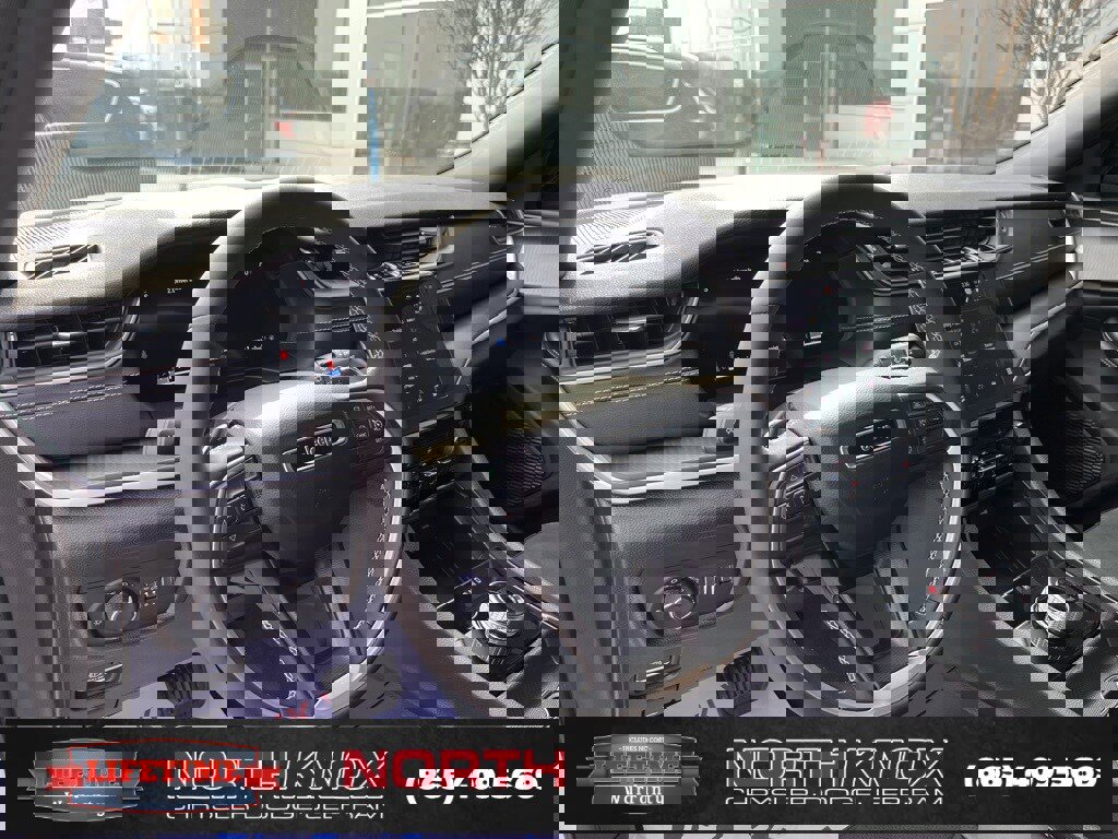 Used 2025 Jeep Grand Cherokee L Altitude image 6