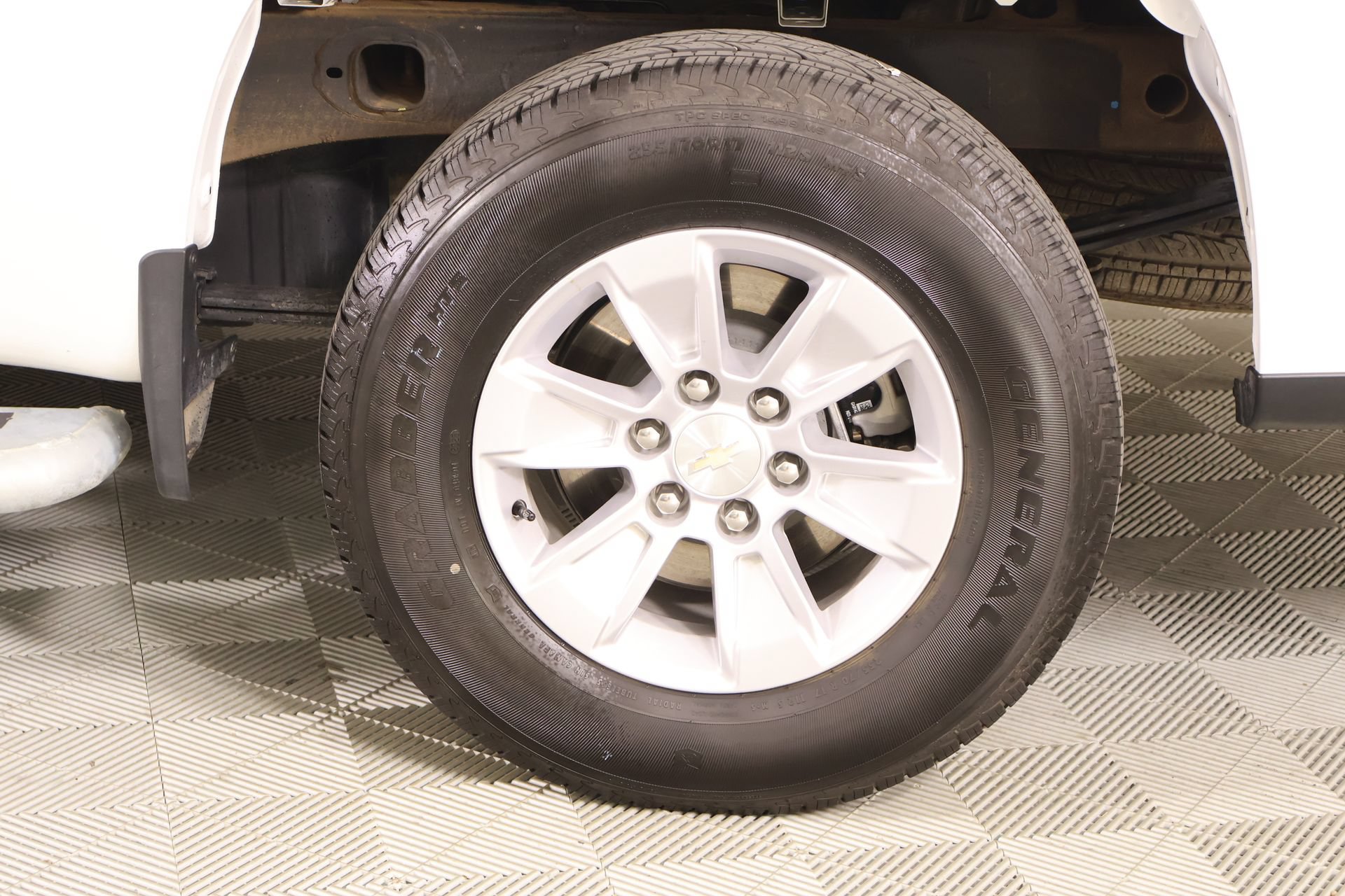 Used 2025 Chevrolet Silverado 1500 W/T RWD image 14