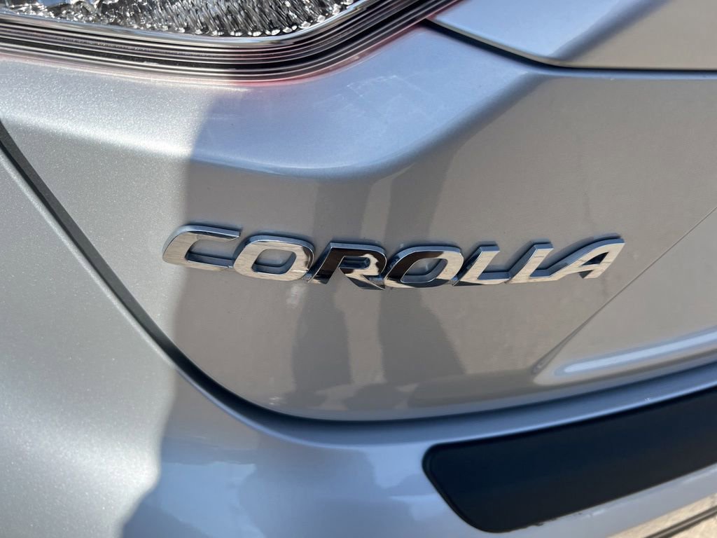 Used 2023 Toyota Corolla LE image 30