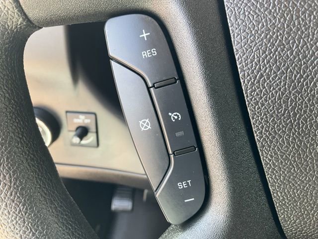 Used 2024 GMC Savana 2500 w/ Driver Convenience Package RWD image 9