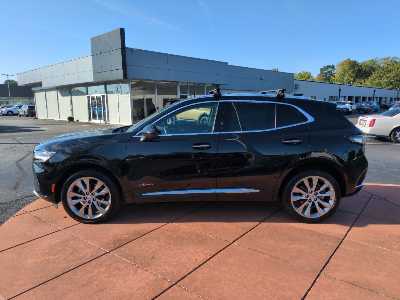 Used 2023 Buick Envision Avenir FWD image 4