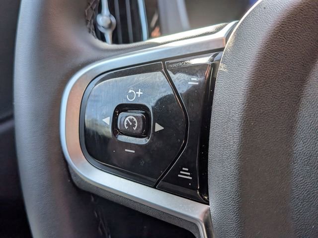 Certified 2025 Volvo XC60 B5 Plus image 21