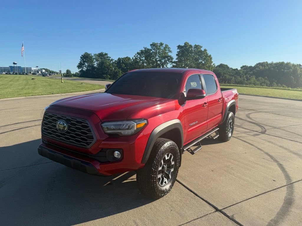 Used 2020 Toyota Tacoma TRD Off-Road w/ TRD Premium Off Road Package AWD/4WD image 8