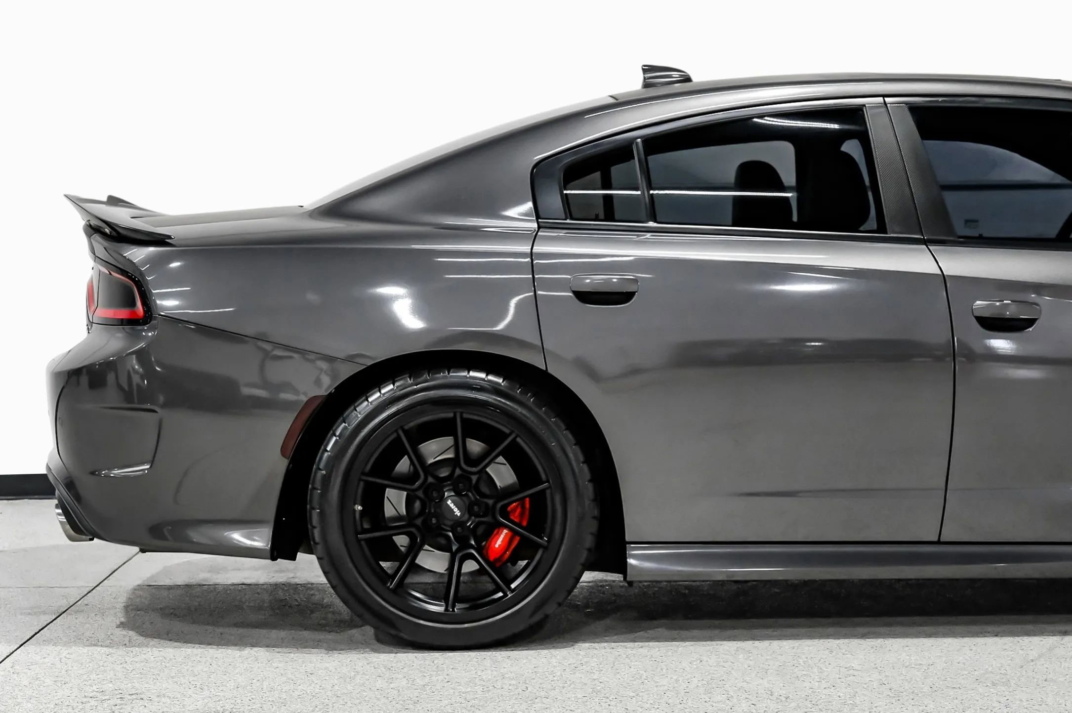 Used 2019 Dodge Charger Scat Pack w/ Dynamics Package RWD image 10
