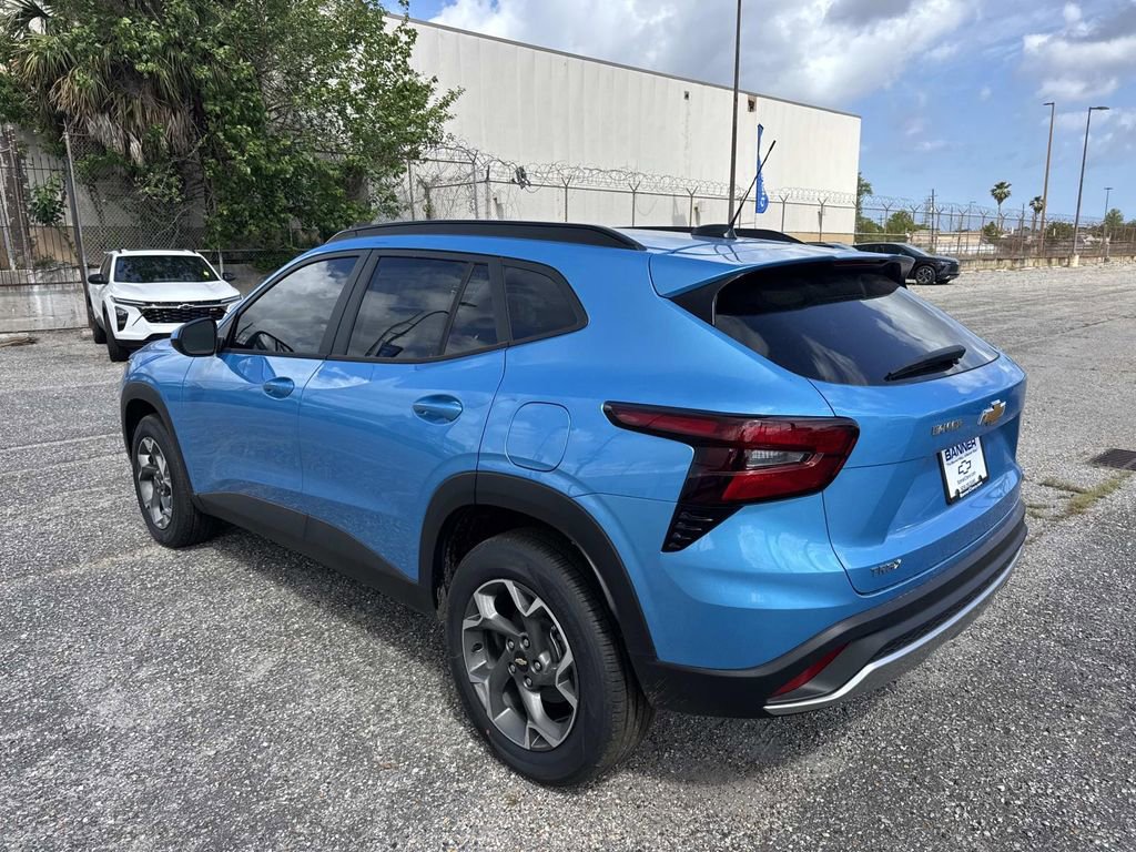 New 2026 Chevrolet Trax LT image 5