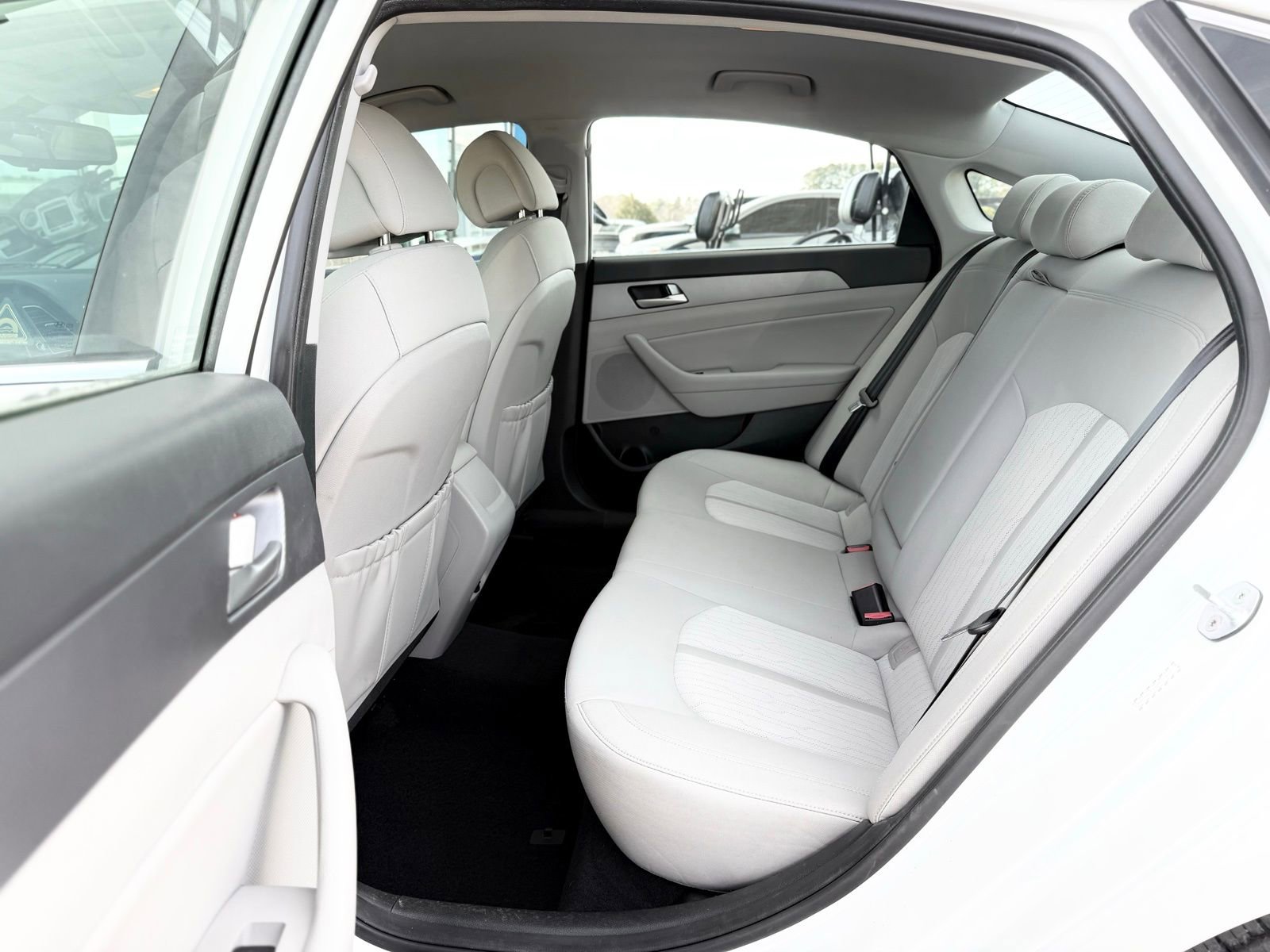 Used 2016 Hyundai Sonata SE image 16