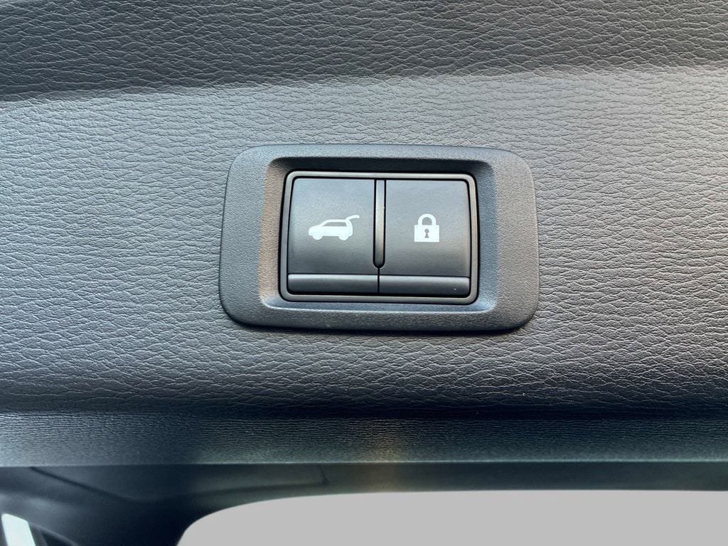 Used 2024 Mitsubishi Outlander SE Black Edition AWD/4WD image 15