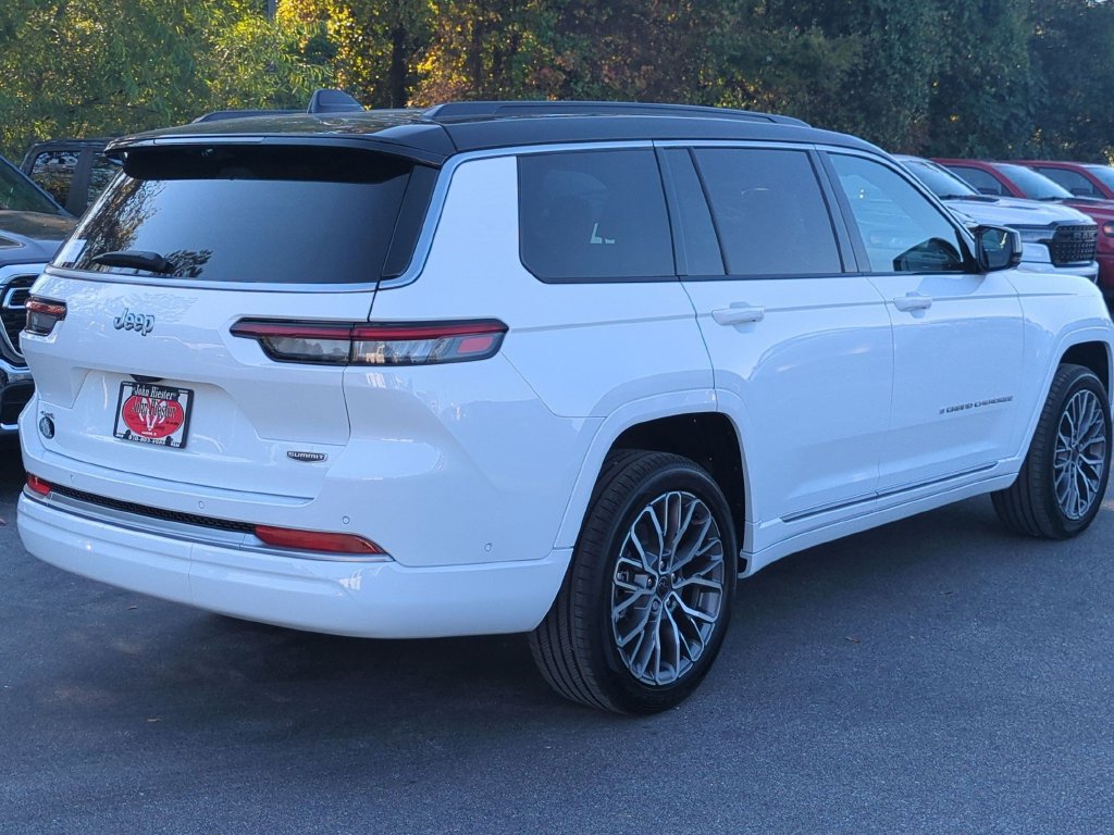 New 2027 Jeep Grand Cherokee L Summit AWD/4WD image 4
