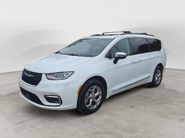 Used 2023 Chrysler Pacifica Limited