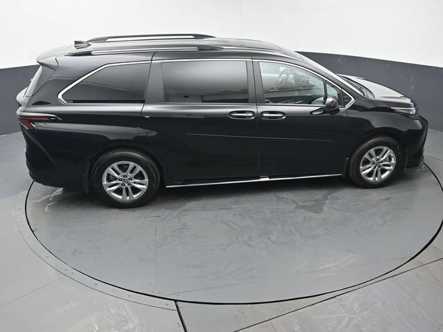 Certified 2026 Toyota Sienna XLE AWD/4WD image 48