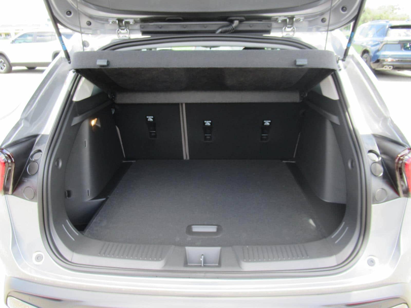 New 2026 Chevrolet Trax ACTIV w/ Driver Confidence Package FWD image 29
