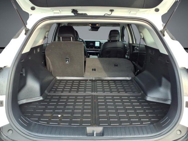 Used 2024 Kia Sportage EX AWD/4WD image 17