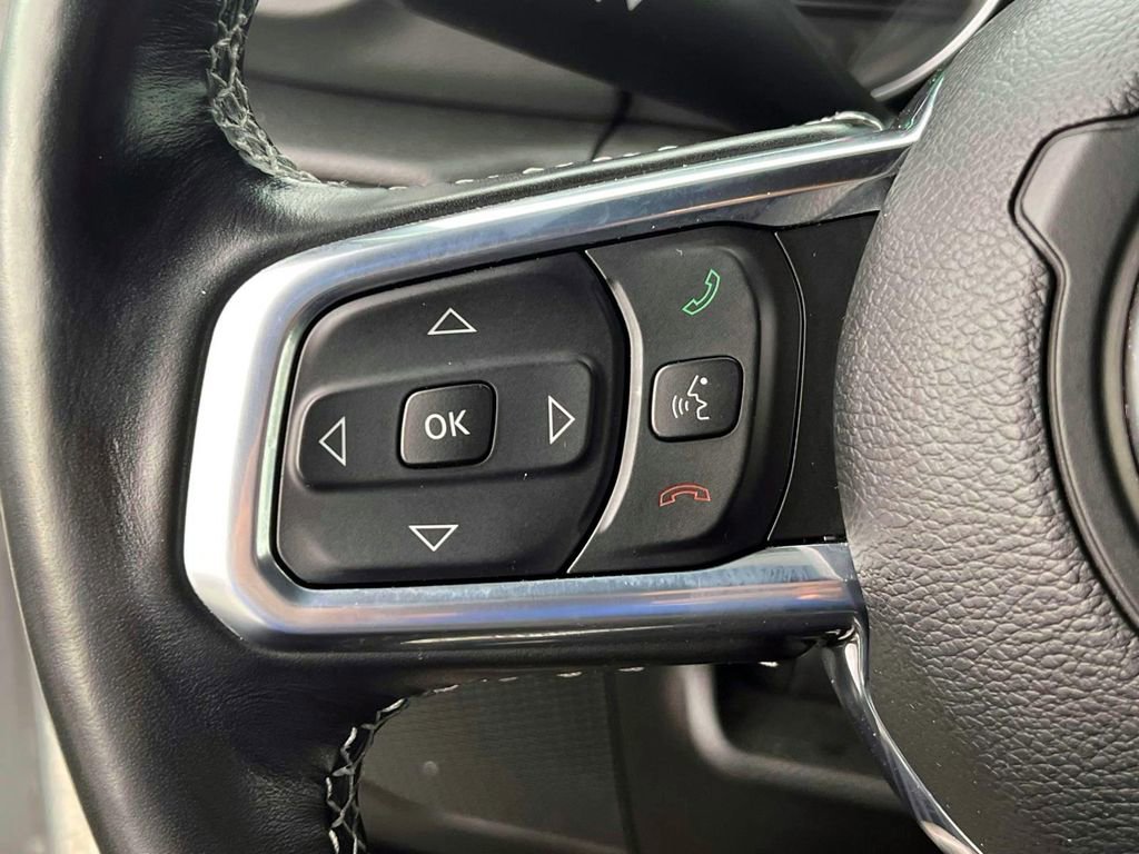 Used 2023 Jeep Wrangler Unlimited Sahara w/ Cold Weather Group image 18