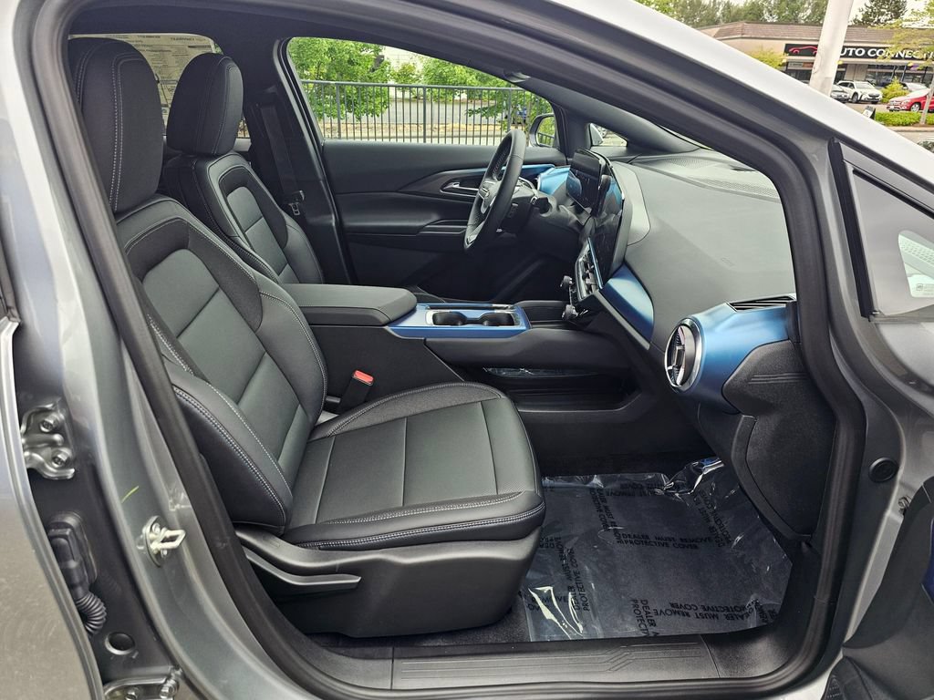 Used 2026 Chevrolet Equinox EV LT AWD/4WD image 11