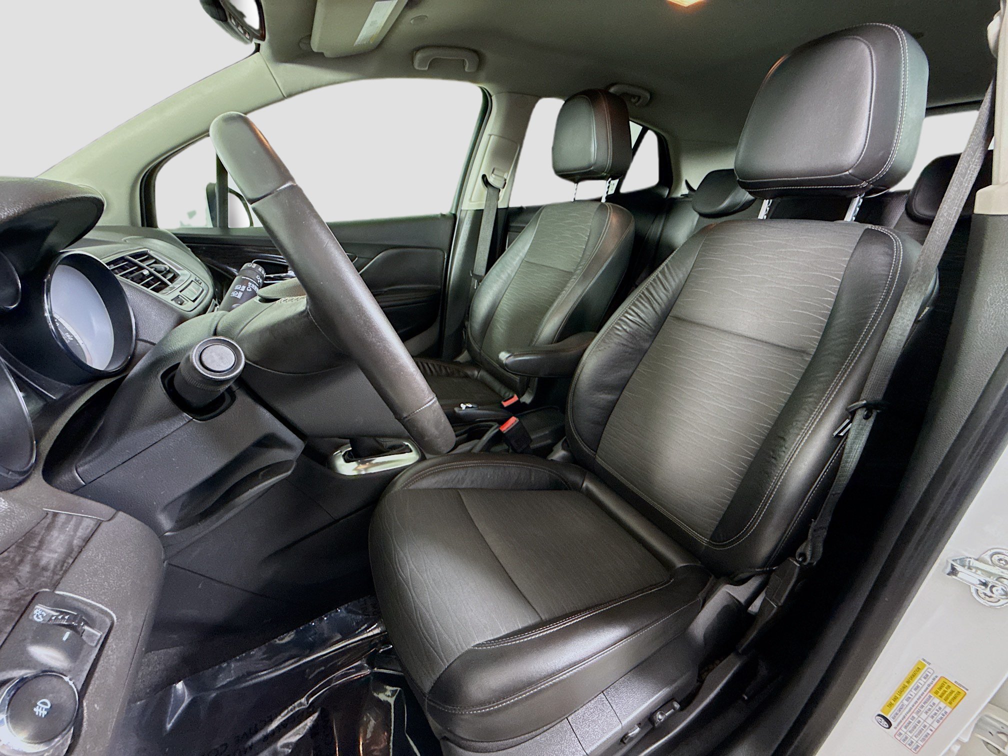 Used 2016 Buick Encore Convenience AWD/4WD image 22