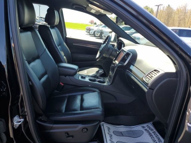 Used 2018 Jeep Grand Cherokee Limited AWD/4WD image 23