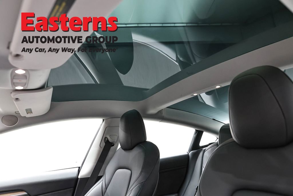 Used 2021 Tesla Model 3 Standard Range Plus image 31