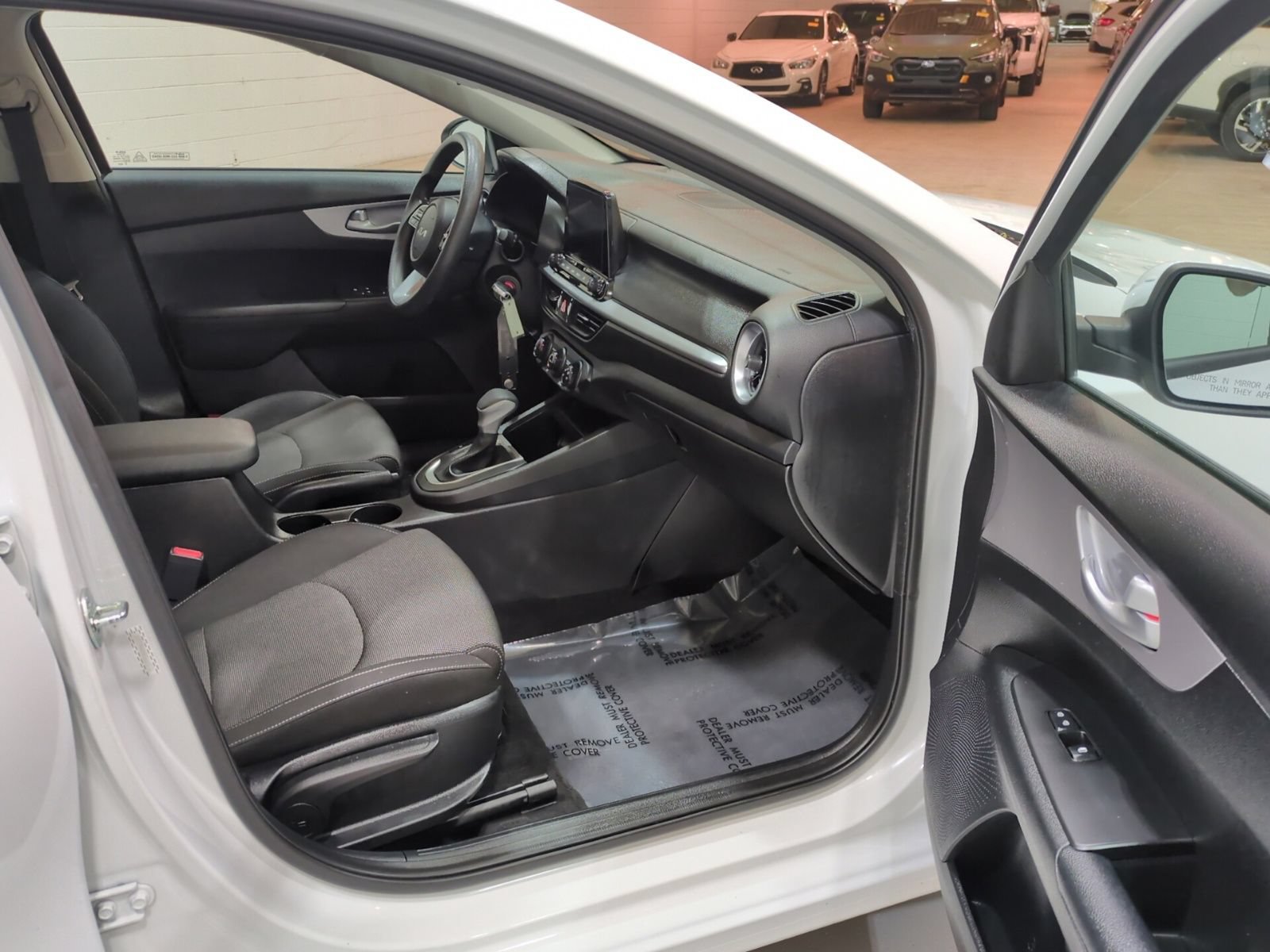 Certified 2023 Kia Forte LXS w/ LXS Technology Package FWD image 9