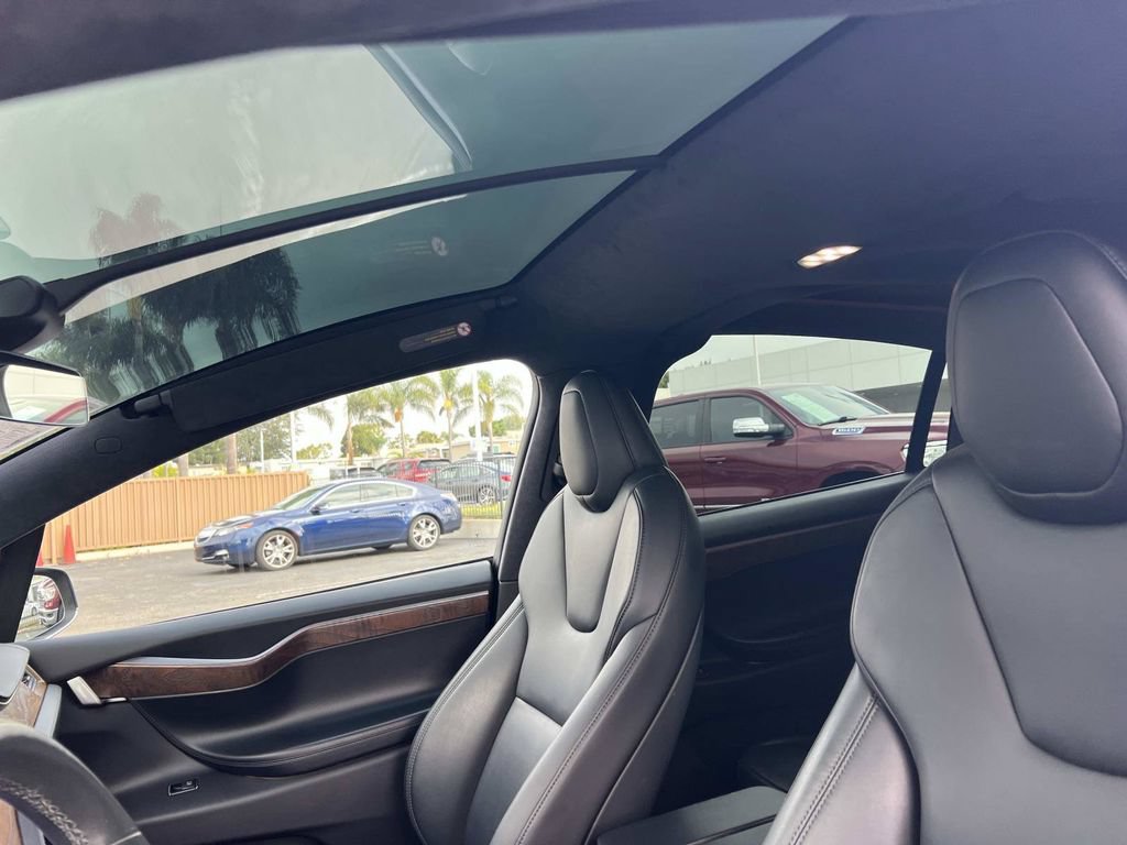 Used 2020 Tesla Model X Long Range AWD/4WD image 19