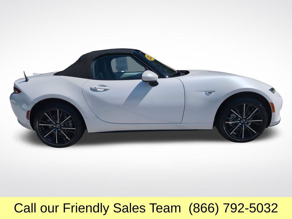 Used 2024 MAZDA MX-5 Miata Grand Touring RWD image 7