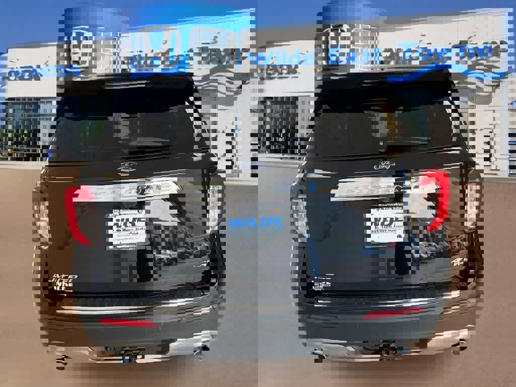 Used 2022 Ford Explorer Limited w/ Equipment Group 301A image 7