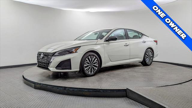 Used 2025 Nissan Altima 2.5 SV image 2