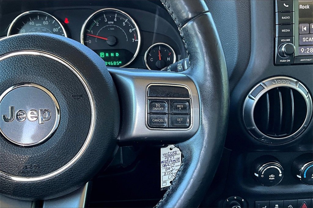 Used 2018 Jeep Wrangler Unlimited Sahara image 11