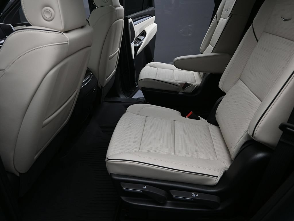 New 2026 Cadillac Escalade Sport w/ Touring Package AWD/4WD image 16