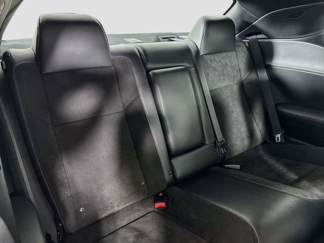 Used 2016 Dodge Challenger R/T Scat Pack w/ Leather Interior Group RWD image 32