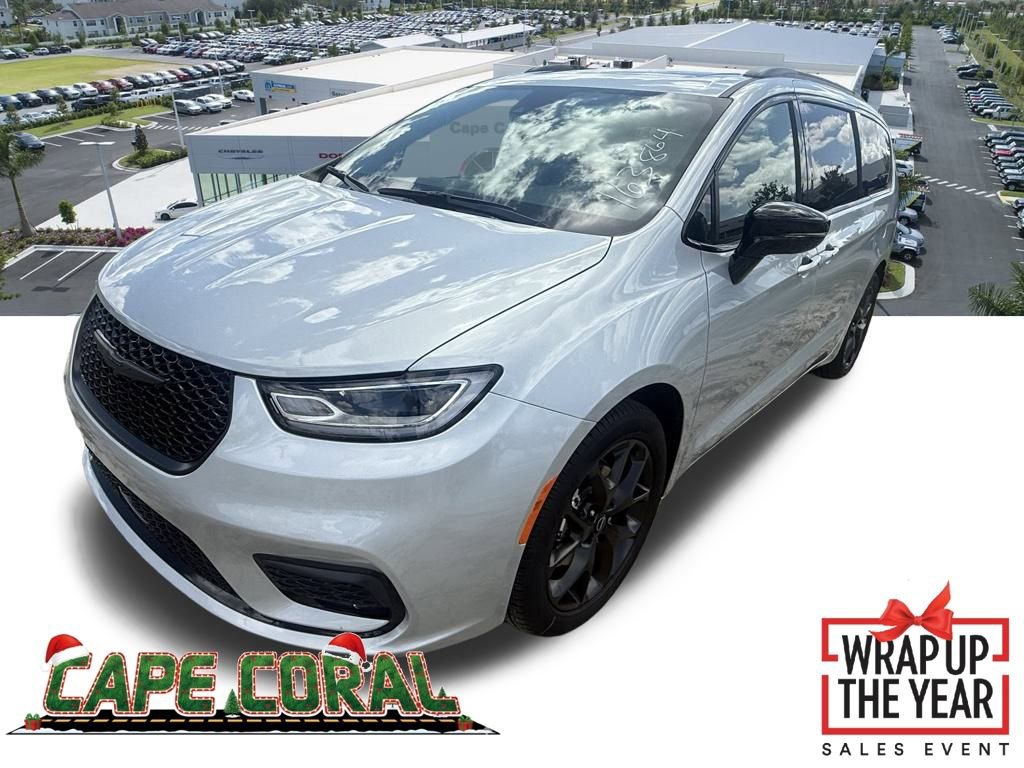 New 2026 Chrysler Pacifica Limited w/ S Appearance Package image 1